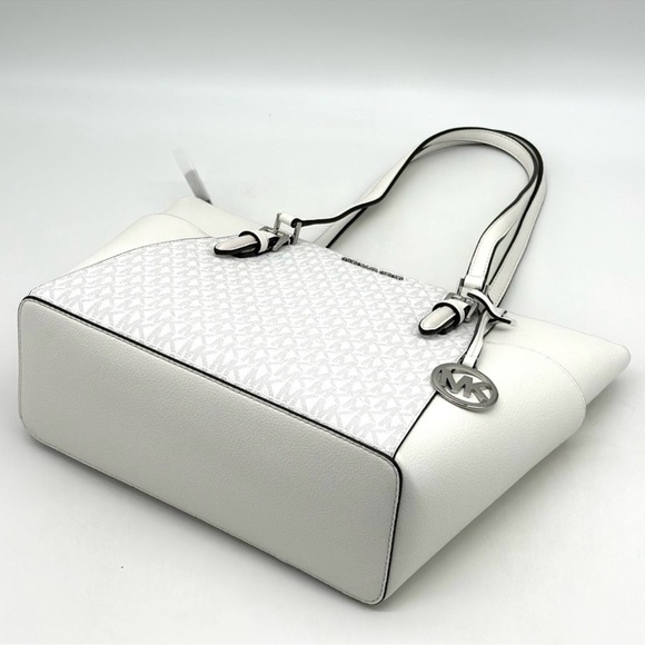 Michael Kors Large Charlotte Tote Bag Optic
White Leather - Picture 2 of 11